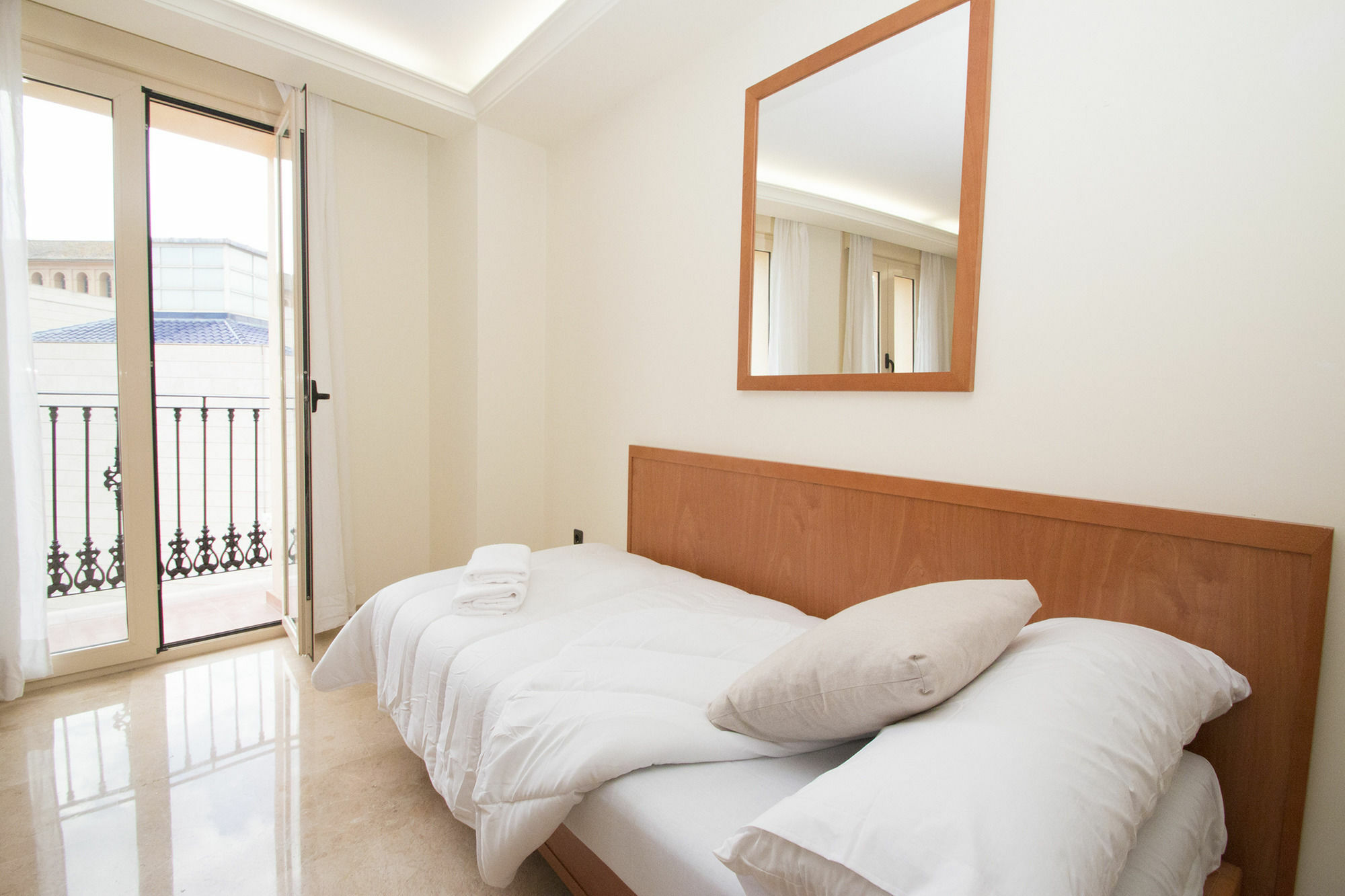 ולנסיה Viveros Apartments מראה חיצוני תמונה